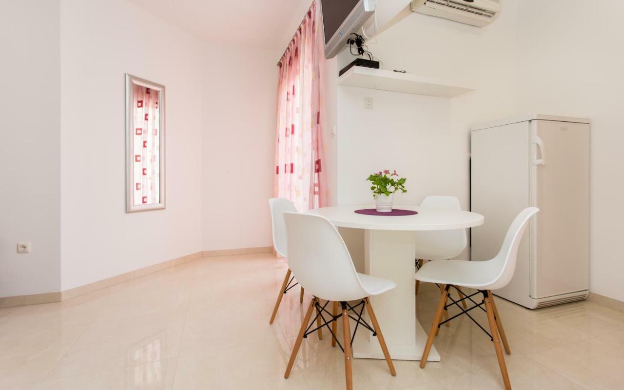 Apartments Mira Baška Εξωτερικό φωτογραφία